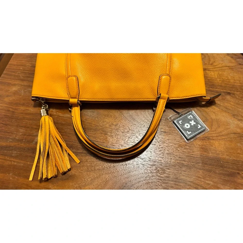Gucci Soho Small Leather Tote Orange Pebbled Interlocking G Tassel Handbag
